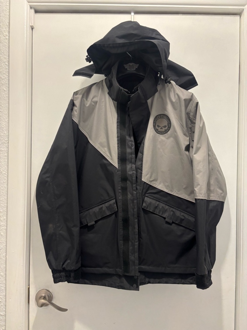 Skull Logo Two-Tone Hooded Harley-Davidson rain slicker jacket